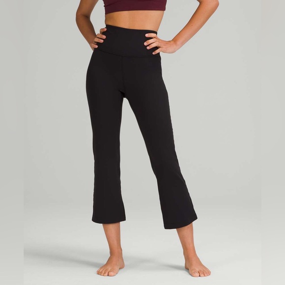 Lululemon Groove Super-High-Rise
Crop 23" - Picture 1 of 12